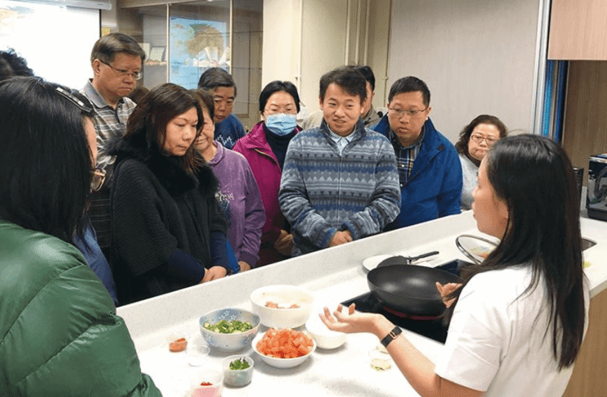 Building Healthier Habits Through Food Awareness